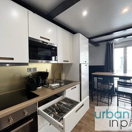 Appartamento Urban Flat 13 - Pretty 2 Bedroom Parisian Flat